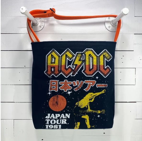Goodfarken - AC/DC 1980 Japan Tour Crossbody Tee Bag - Crossbody Bag (LIMITED EDITION)